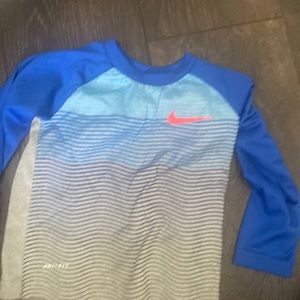 Boys Nike long sleeve shirt